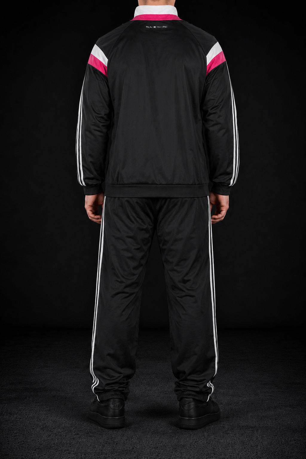 Real Madrid Tracksuit (L)