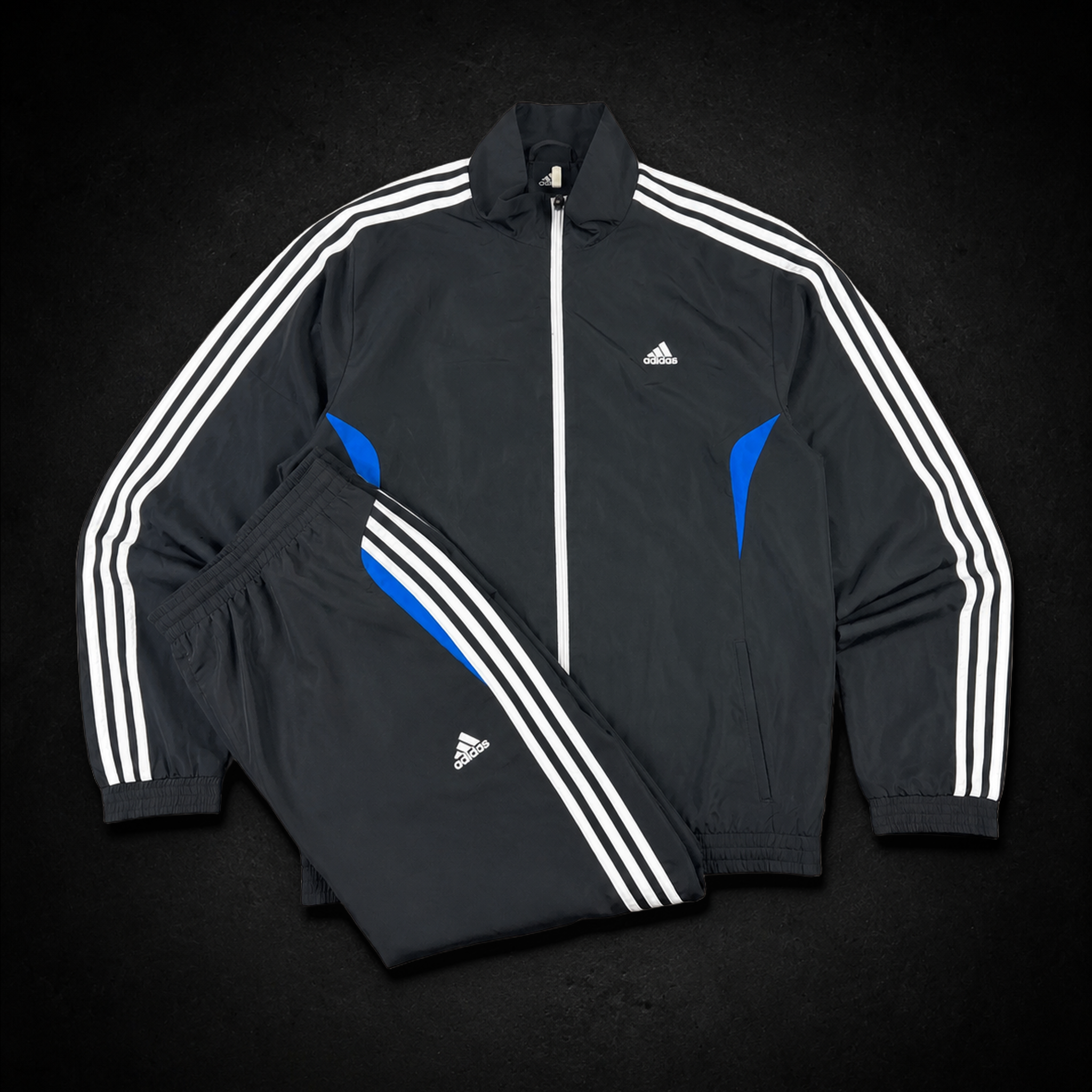 Adidas Tracksuit (L)