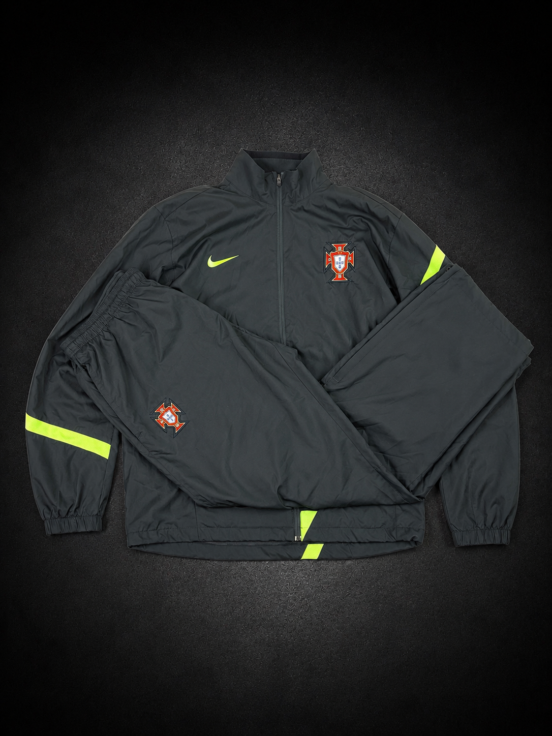 Nike Portugal Tracksuit (L)