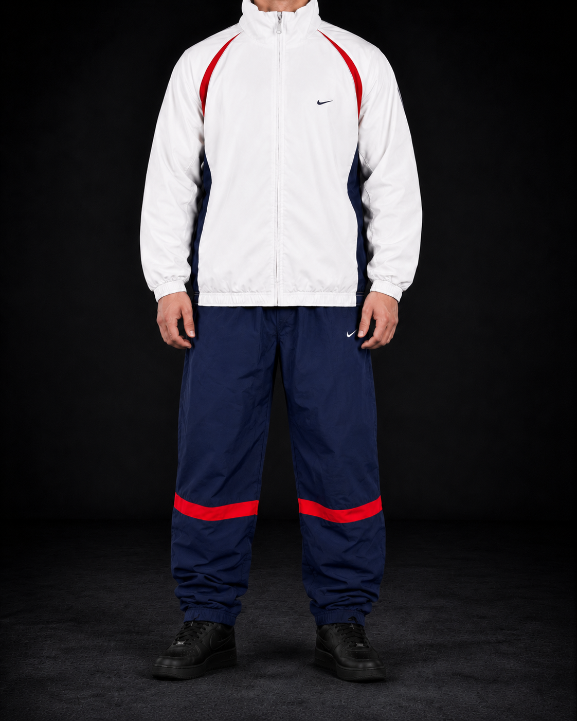 Nike Tracksuit (M)