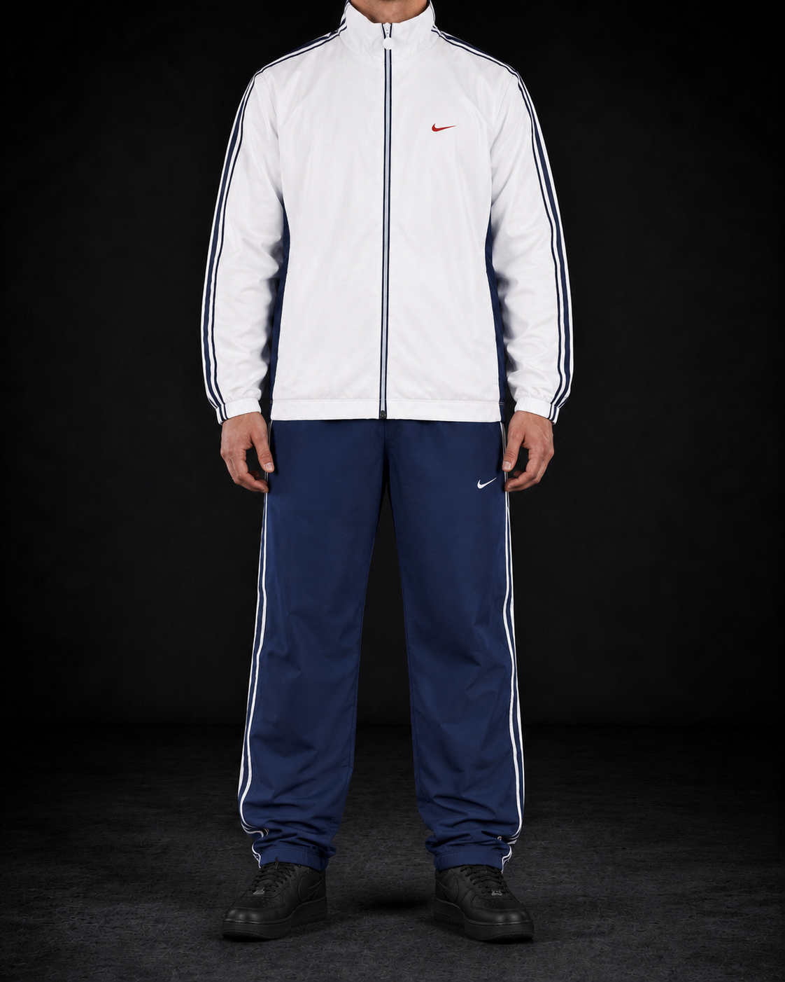 Nike Tracksuit (L)