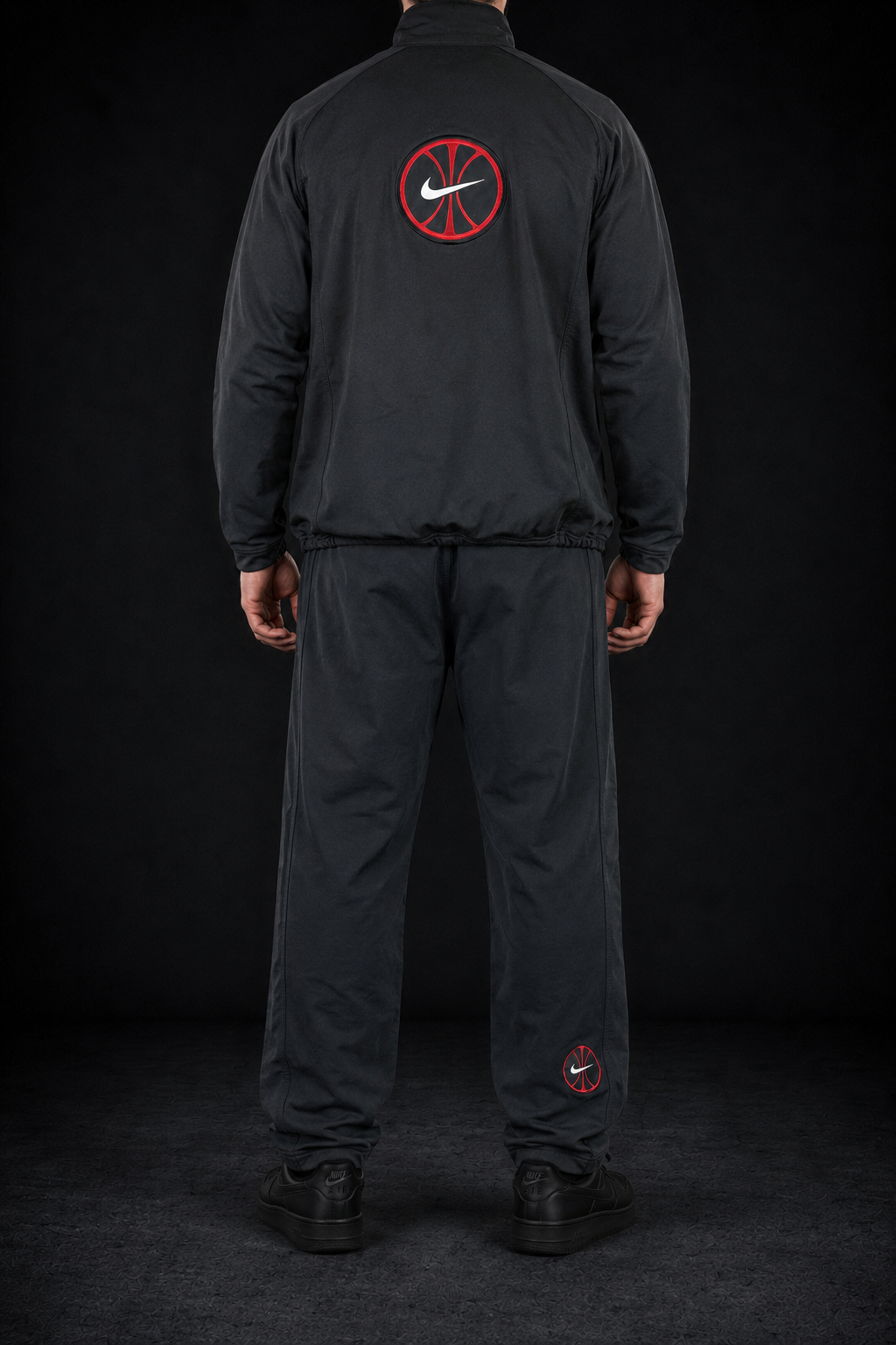 Nike Tracksuit (XL)